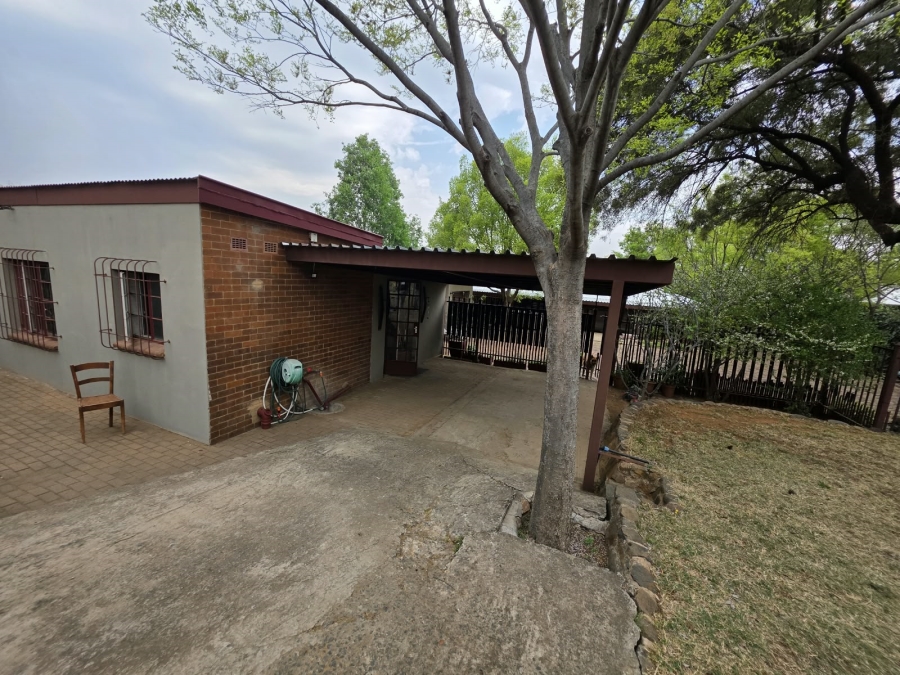 3 Bedroom Property for Sale in Bayswater Free State